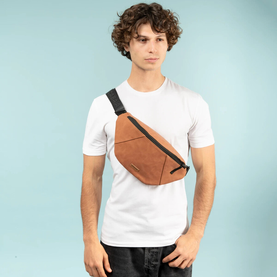 große bauchtasche moskau